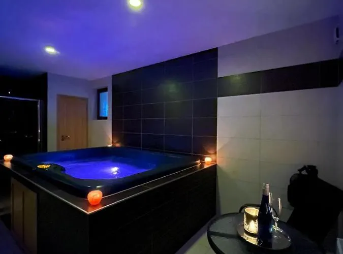Relaxklub S Wellness 公寓 *